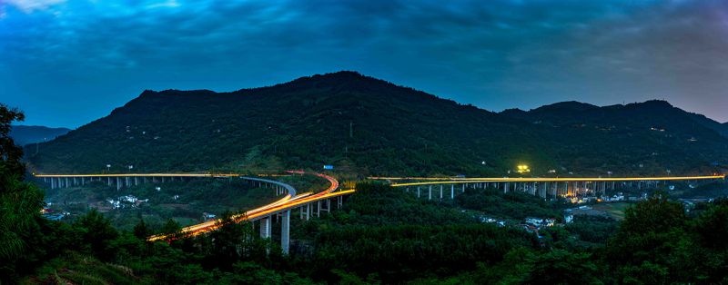 【我爱我的祖国】谁持彩带山间舞---唯我中华