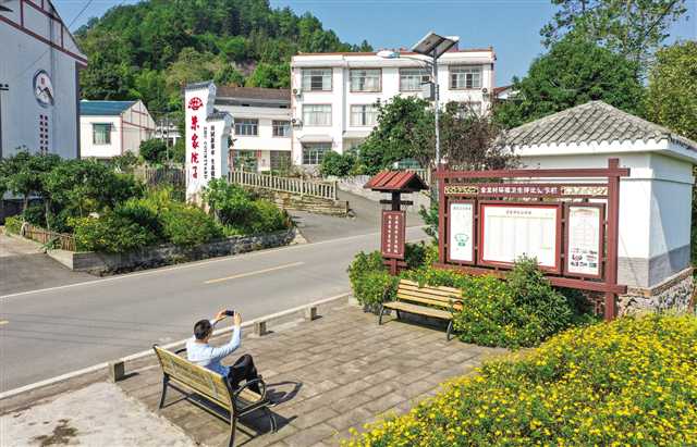 大观镇金龙村朱家院子文明实践点 摄/甘昊旻