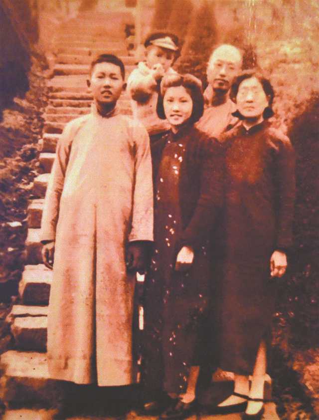 人民音乐家施光南的重庆情缘