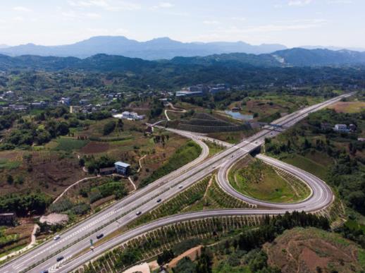 江津至贵州习水高速公路李市互通.苏盛宇 摄.jpg