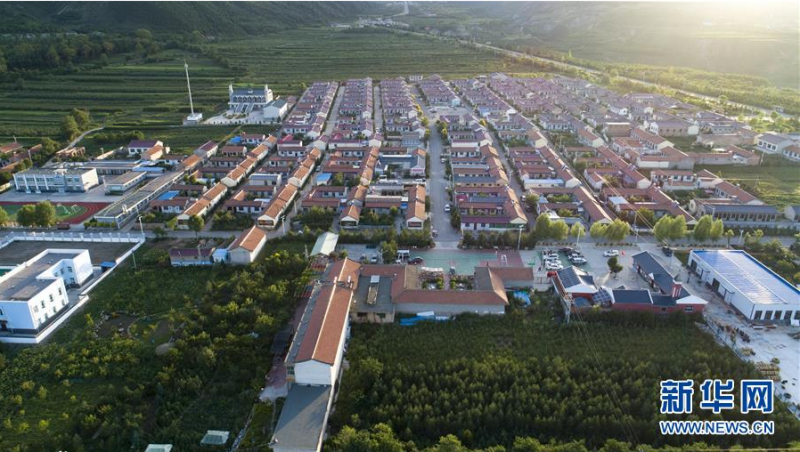宁夏固原市泾源县泾河源镇冶家村一景（2019年7月29日摄，无人机照片）。新华社发（杨植森摄） 