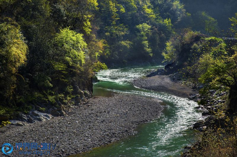 城口任河。 陶海峰 攝