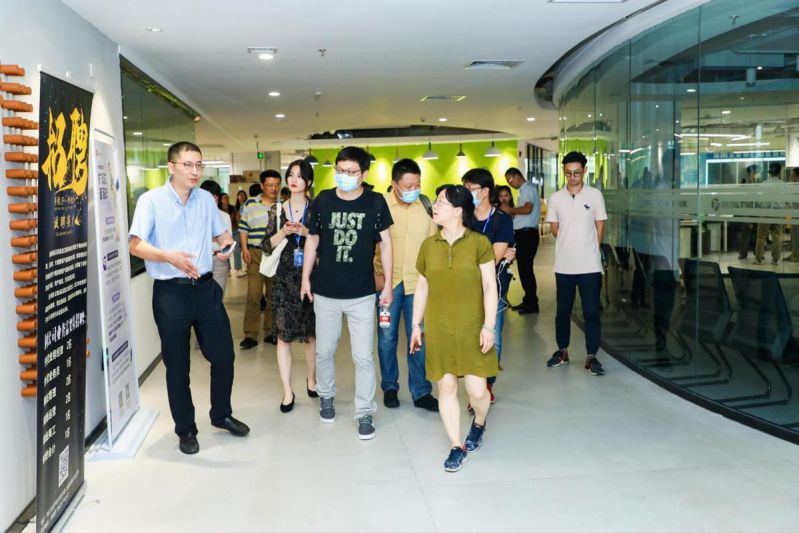 5f4e0cd7a3100849c9e77425