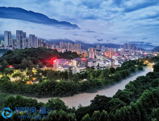 重庆巫溪：雨后云雾缭绕 唯美壮观60
