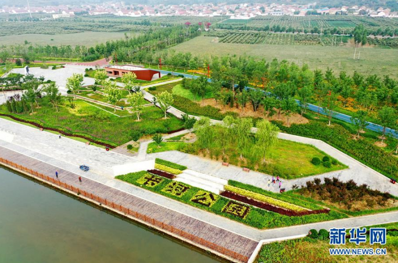 这是6月27日拍摄的迁西县长河带状公园景观（无人机照片）。新华社记者 牟宇 摄