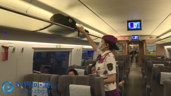 重庆火车站：返程客流到来 今天预计发送旅客15万人(1)(1)608