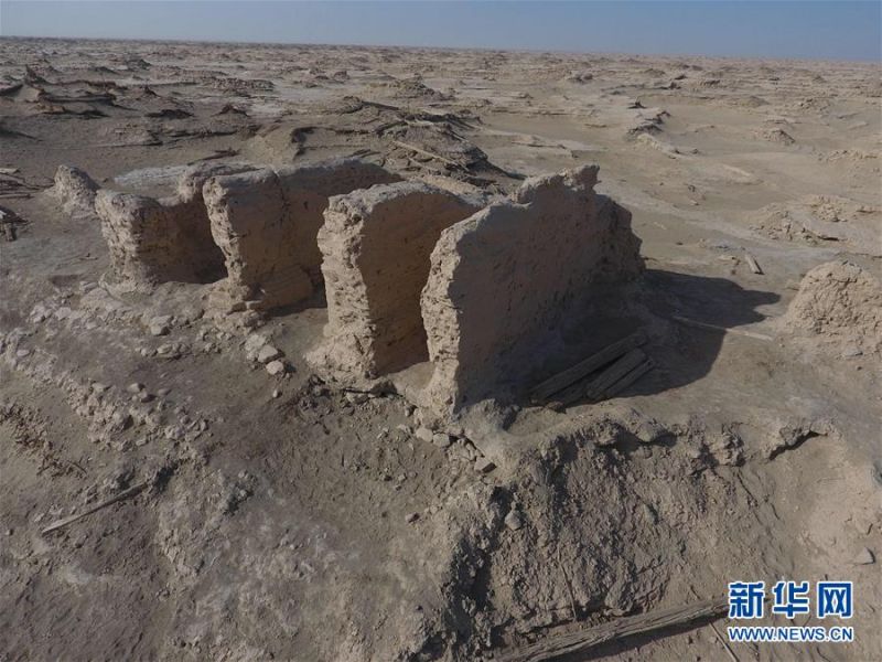 这是楼兰古城三间房遗址（2019年11月14日摄，无人机照片）。  新华社发（中铁西北科学研究院有限公司提供）