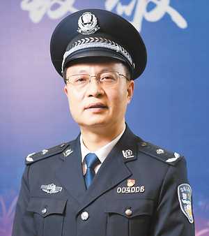 徐波 重庆市公安局治安管理总队副总队长