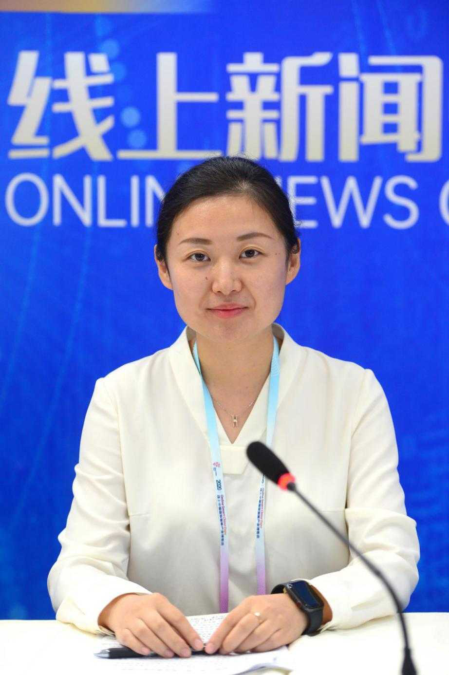 重庆市大数据应用发展管理局应用推广处处长罗颖