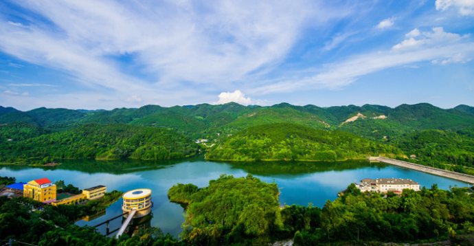 ●大城中梁（“抢景”人：李彤）