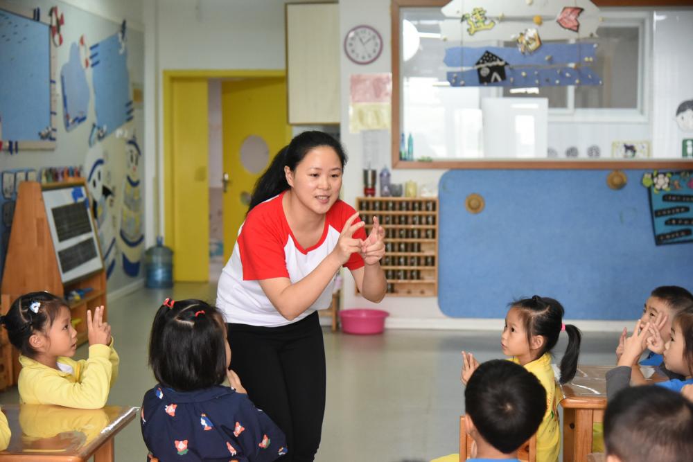 重庆大渡口刘翠:幼儿教育需要爱和耐心