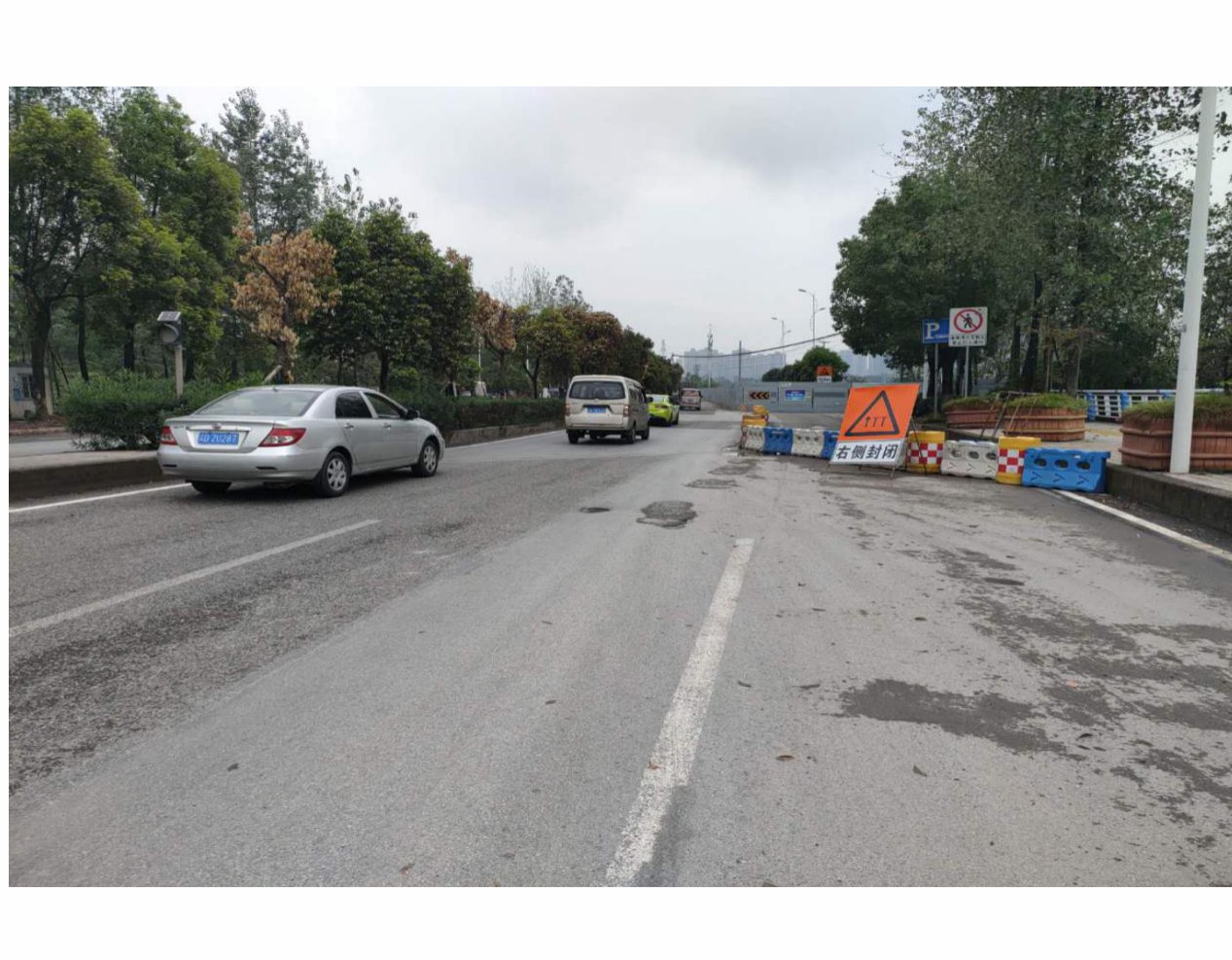 双节将至:大渡口交巡警发布节日期间出行提示和路况信息