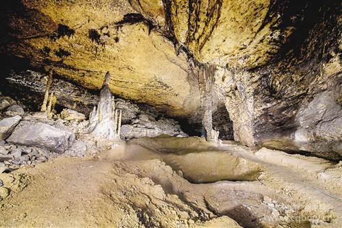 最美重庆金佛山发现亚洲最古老洞穴距今570万年