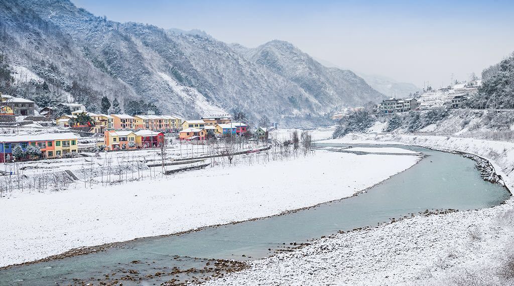 重庆城口雪后乡村锦绣画卷