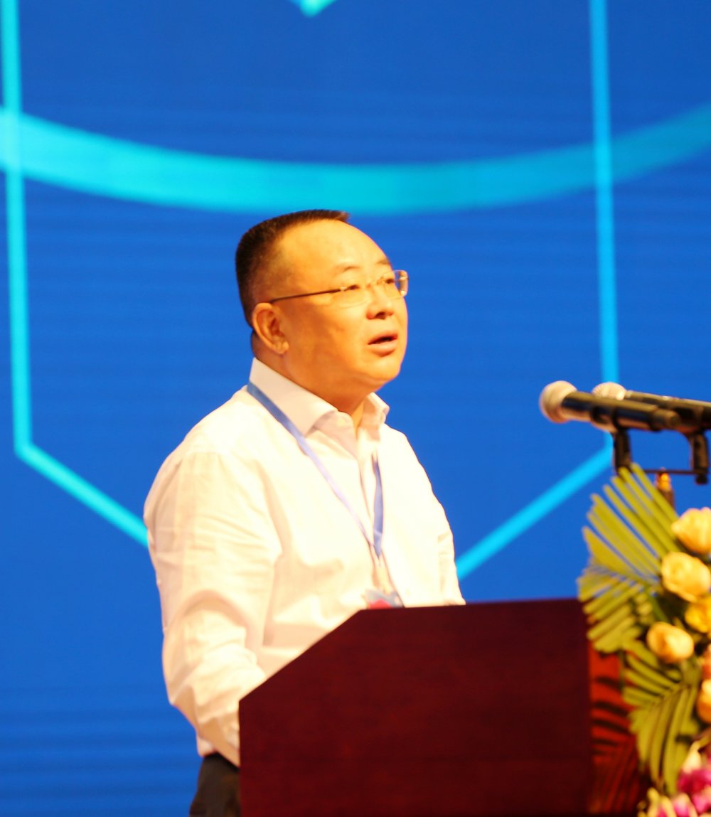 肖基成在致辞中说,在建筑工业化,现代化的大潮下,我国的装配式建筑