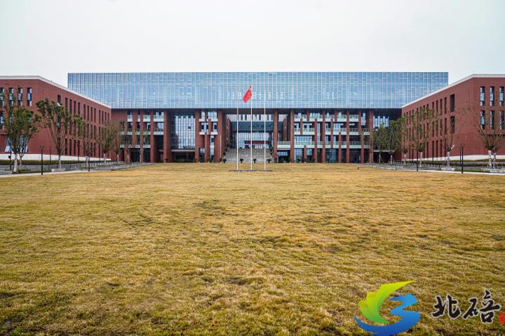 2021年1月7日，中国科学院大学重庆学院教学大楼。秦廷富  摄.jpg