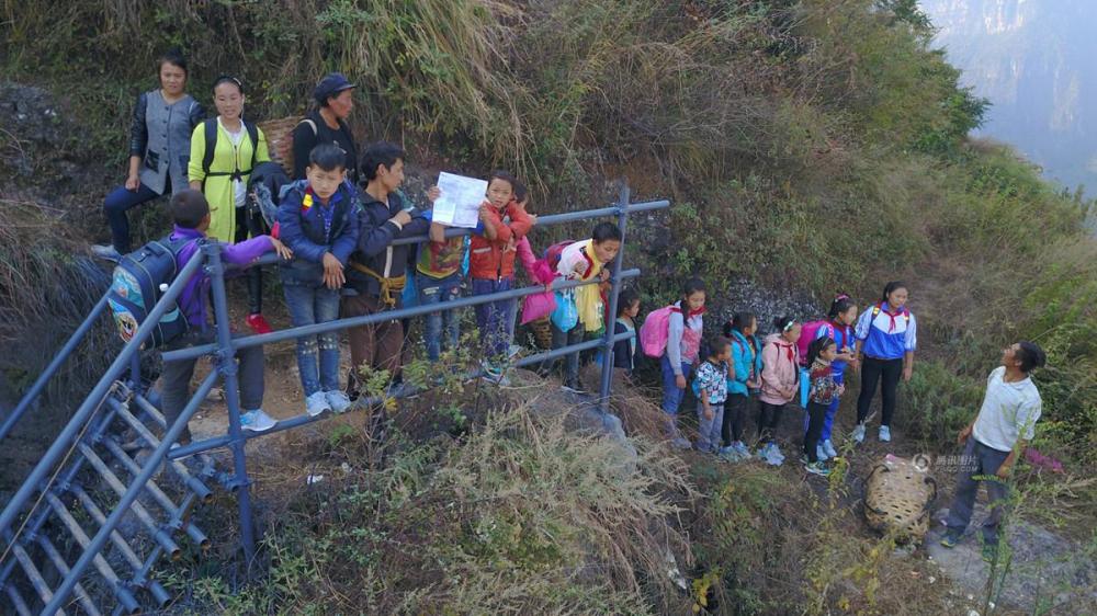 新天梯建成悬崖村孩子们上学快了1小时也更安全了