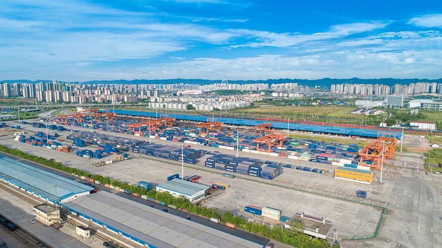 重庆国际物流枢纽园区2020年跨境班列开行规模全国第一