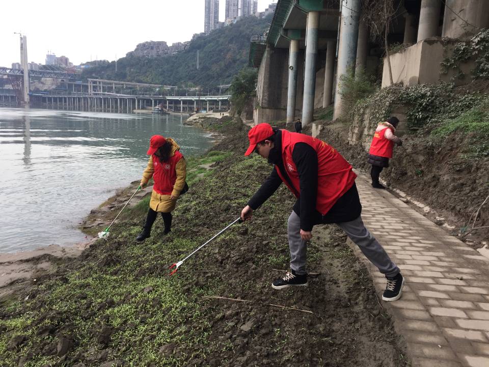 图片二：2021.1.26土湾街道新时代文明实践所开展“山水之城美丽之地”志愿服务活动.jpg