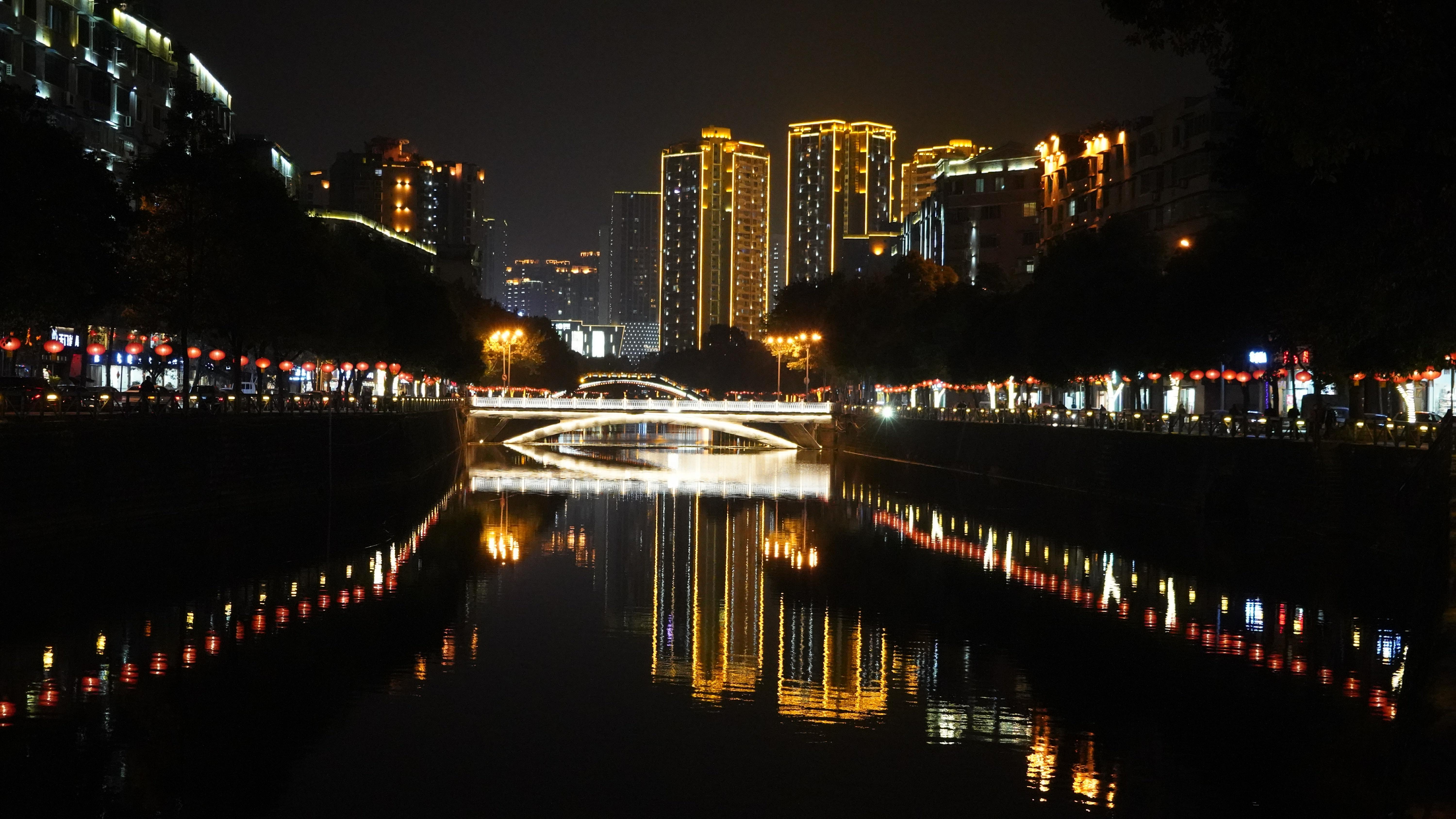 重庆璧山:璧南河夜景美翻了