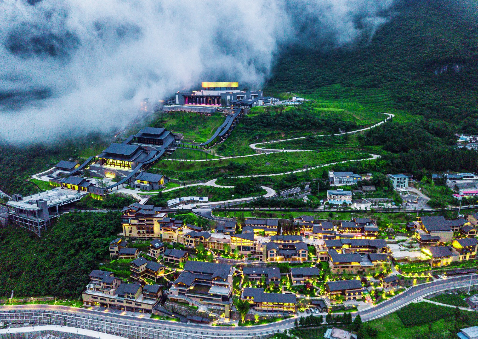 认准生态路打好融合牌武隆旅游大步迈向国际化