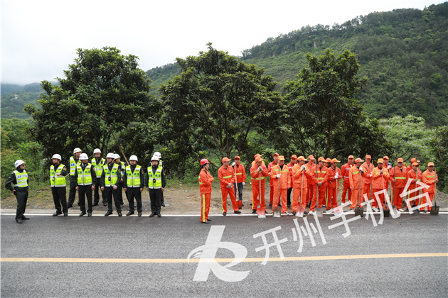 hq环球体育app官方：开州有一场公路滑坡保畅应急演练，在这个地方(图3)