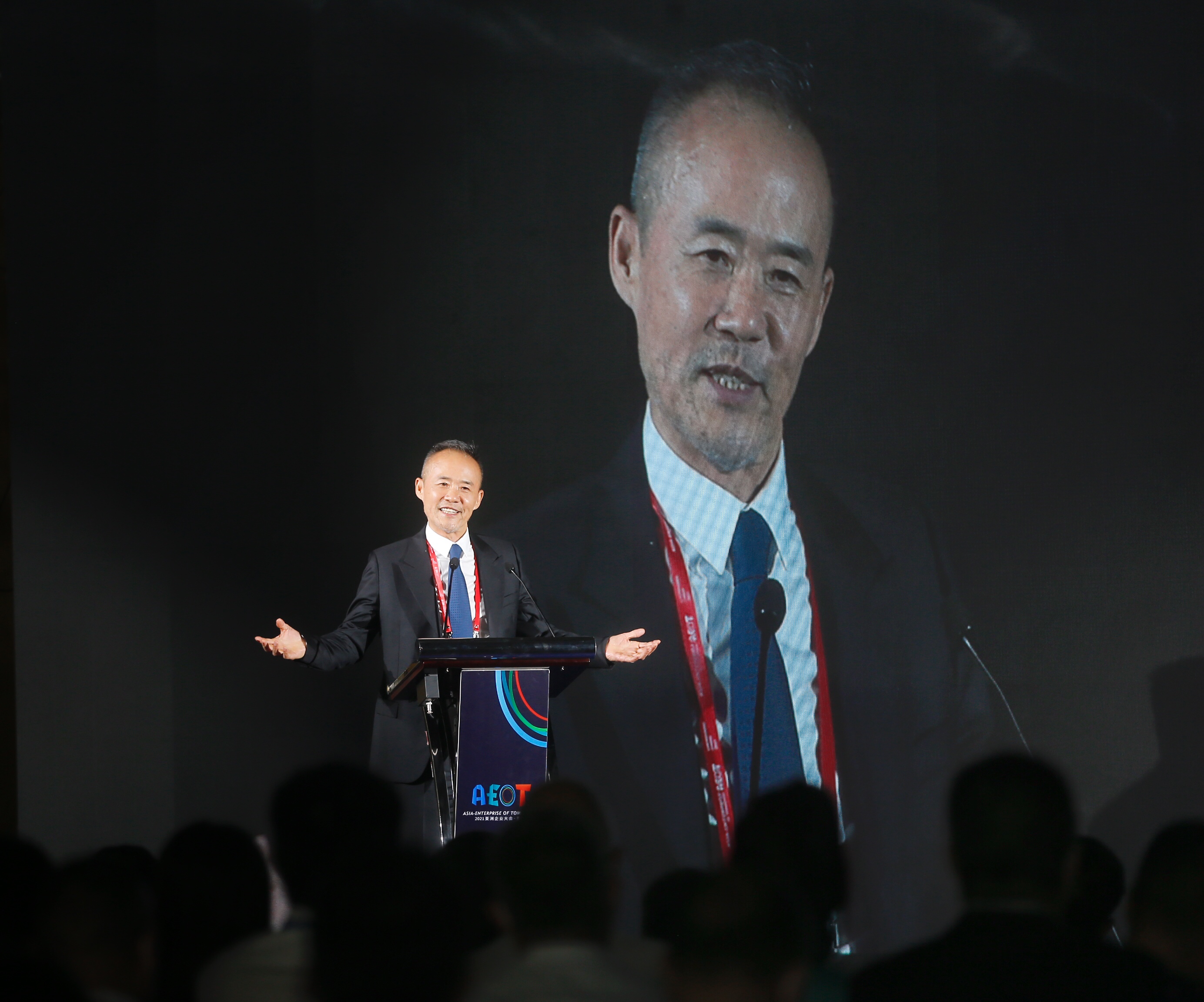 万科创始人王石在亚洲企业大会上发言。智汇八方供图.jpg