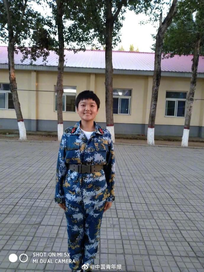 曾写《感谢贫穷》的北大女孩王心仪,听北大"90后"女孩宋玺讲述曾随