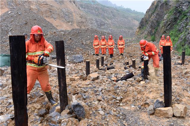 区人武部组织民兵集训.jpg