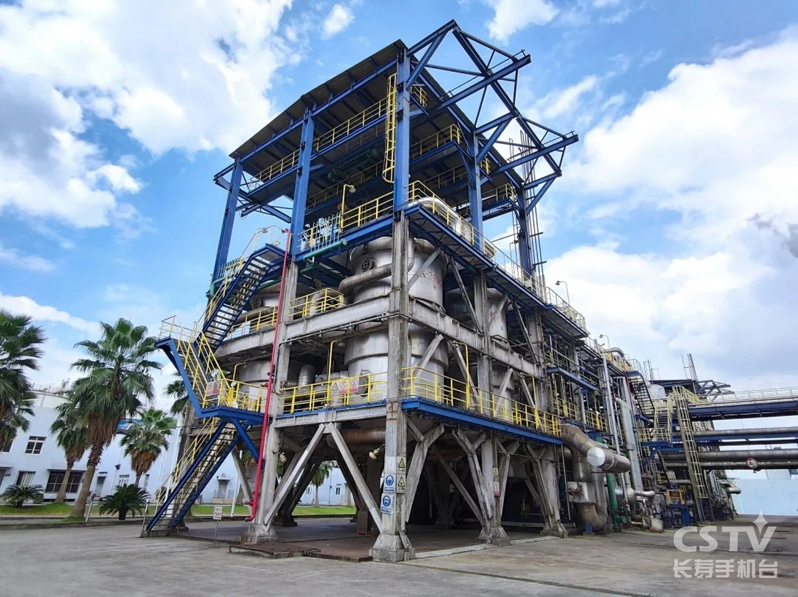 绿色发展!川维化工再次荣获重庆市“环保诚信企业”称号2 (复制).jpg