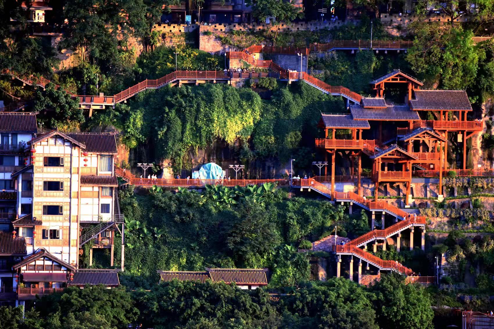 重庆山城步道歌乐山图片