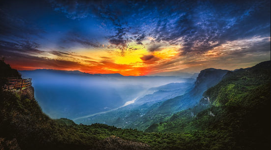 武隆:白马山景区面向所有教师医务人员免入园门票