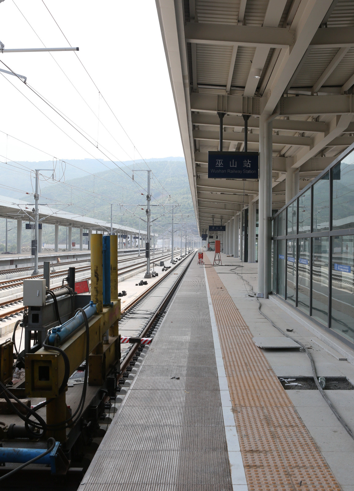 郑万高铁巫山站主体工程完工 预计12月通车