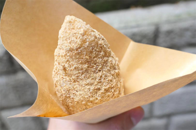 孙女传承祖父手艺将糯米团等特色小吃发扬光大