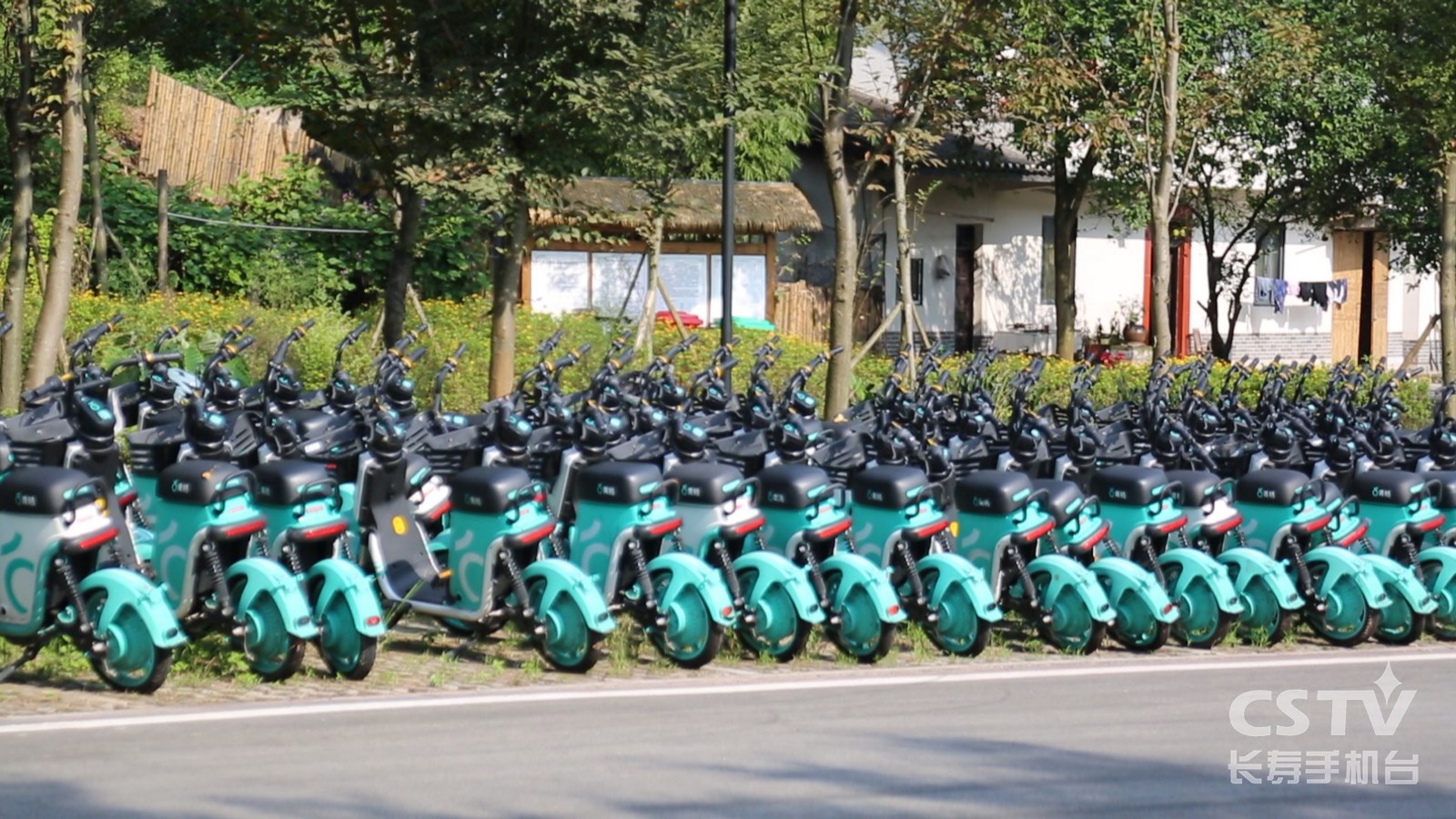 长寿首批共享电单车投用，在这里↓1 (复制).jpg