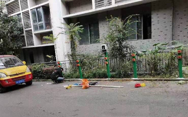 棠锦园安装电瓶车充电桩2.jpg