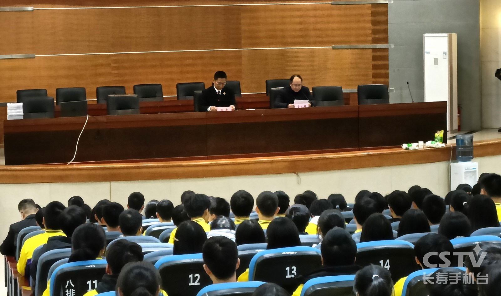 法治教育宣讲进校园 (复制).jpg