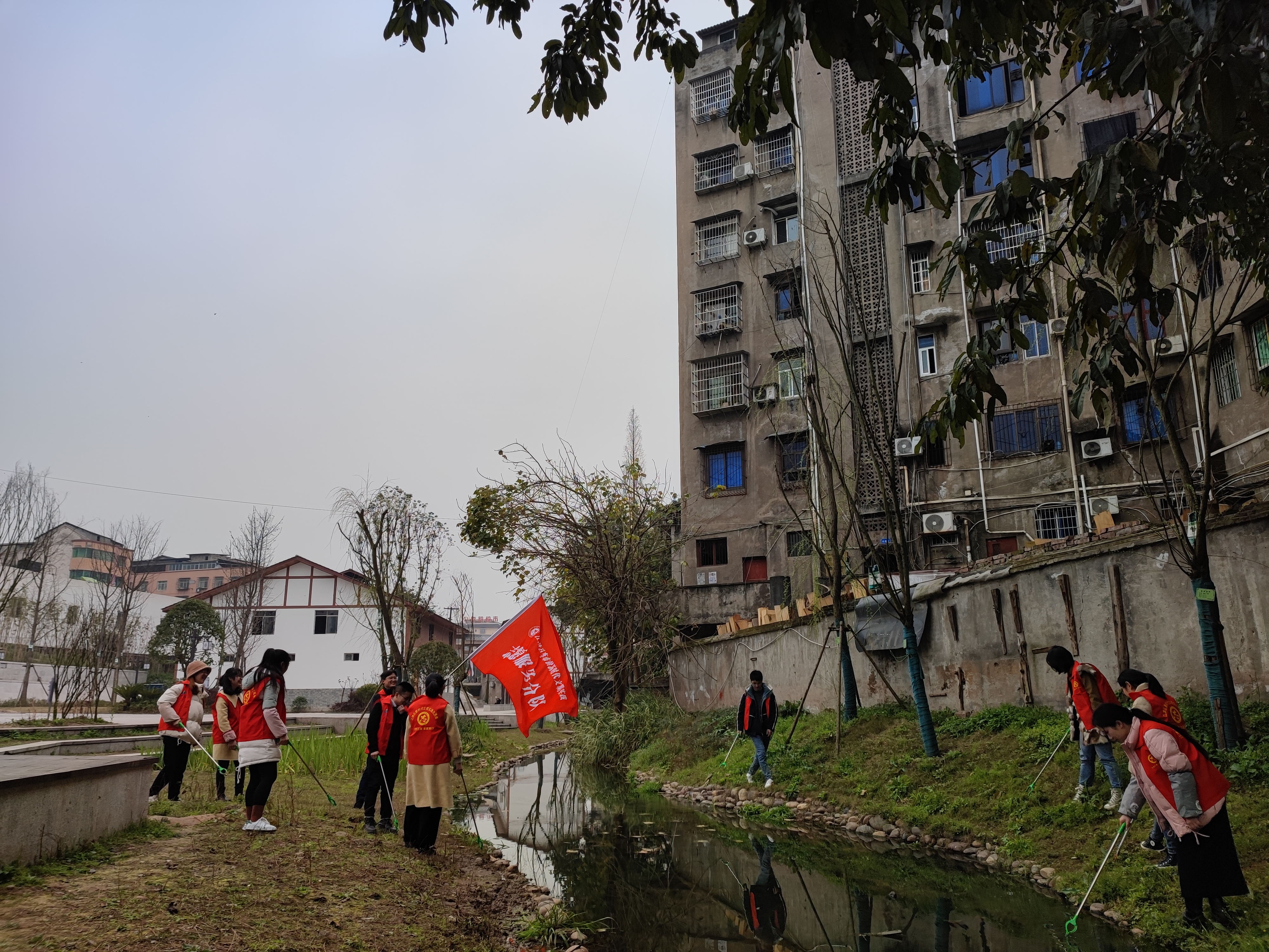 20220302-李市镇：洁净家园，青年志愿者在行动2.jpg