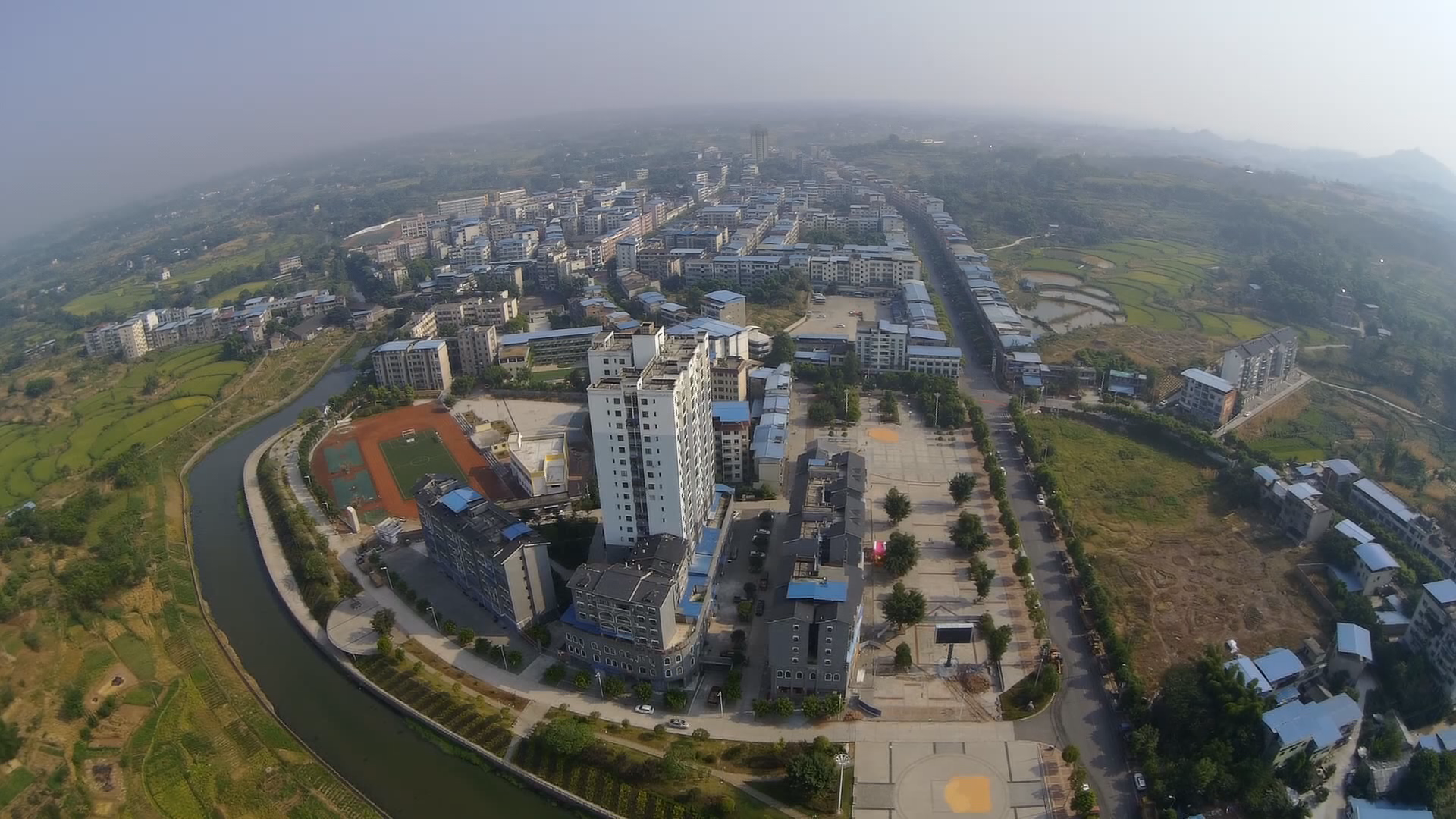 访谈系列报道合川区钱塘镇党委书记贺霞20220408