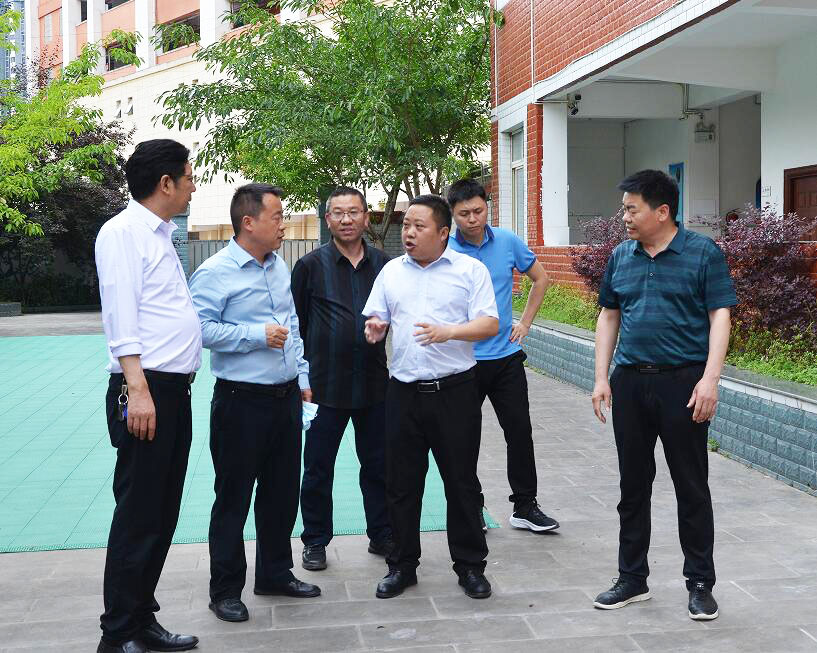 石华调研指导我县教育工作-石柱手机台