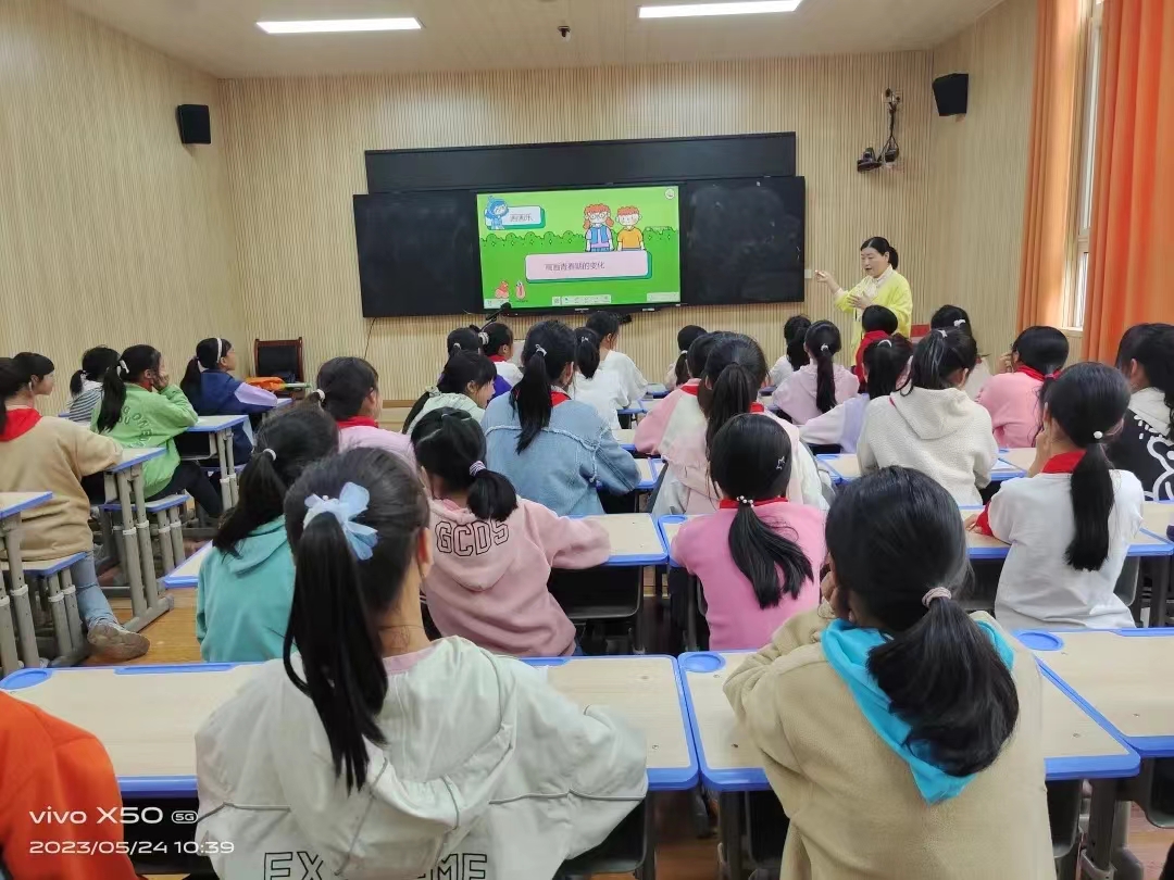 5月24日，&ldquo;生理健康之成长小课堂&rdquo;在咸宜小学开讲.jpg