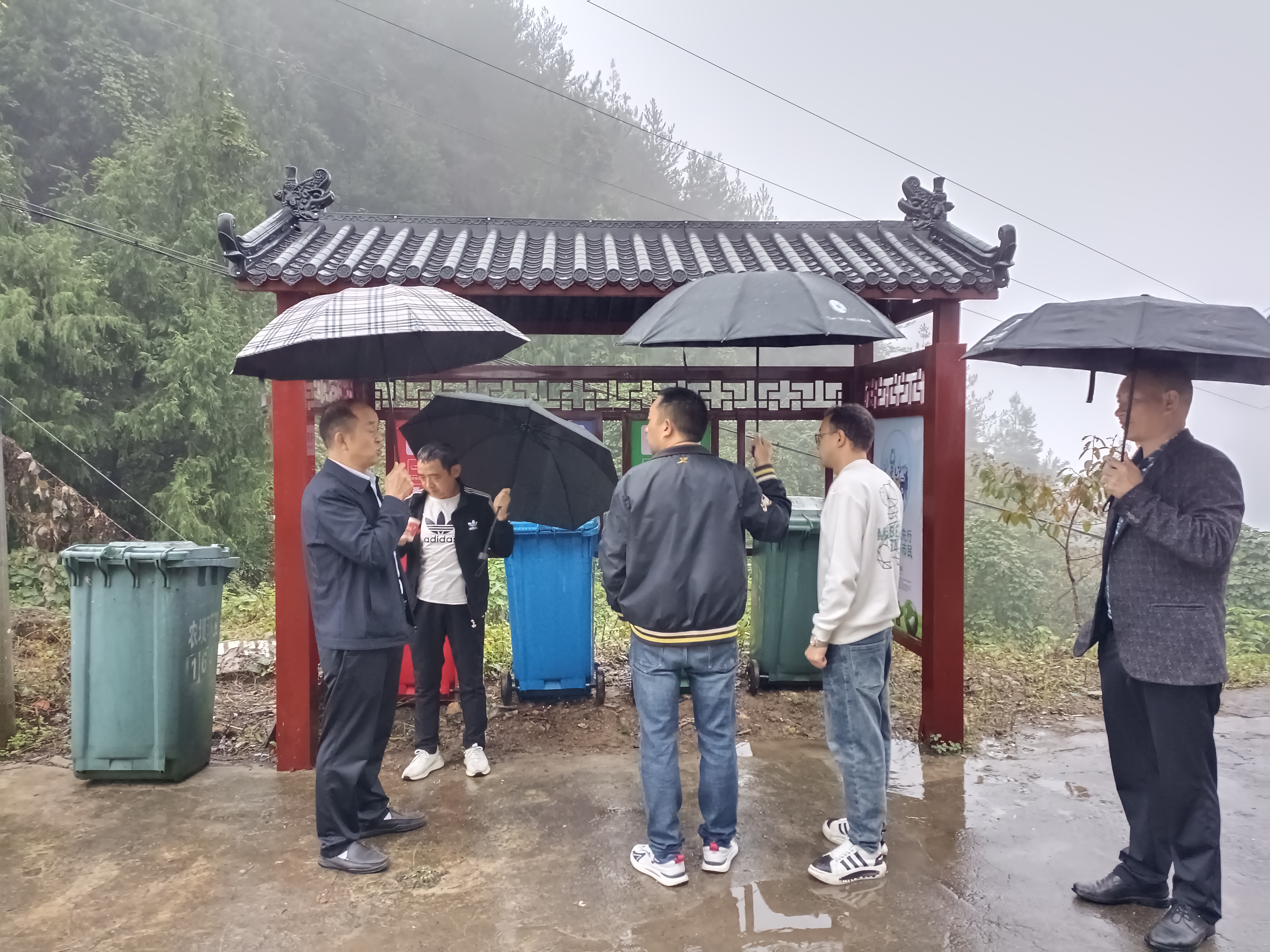 农坝镇志愿者开展垃圾分类工作-云阳县新时代文明实践中心