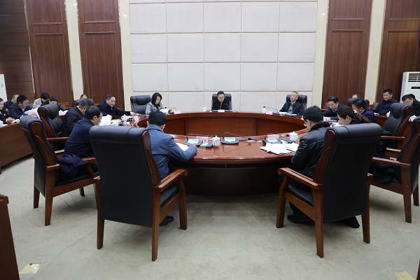 区委理论学习中心组专题学习会召开