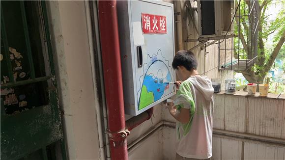 九龙坡：黄桷坪街道开展垃圾分类彩绘亲子活动