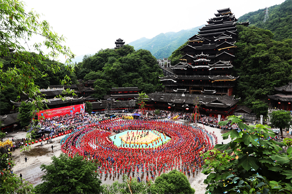 踩花山节。活动主办方供图