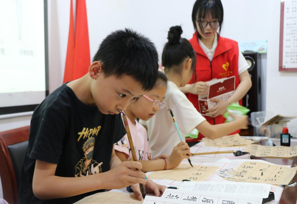 重庆电力高等专科学校电力学院“传承中华文化，赓续民族精神”中华文化传承团走进社区