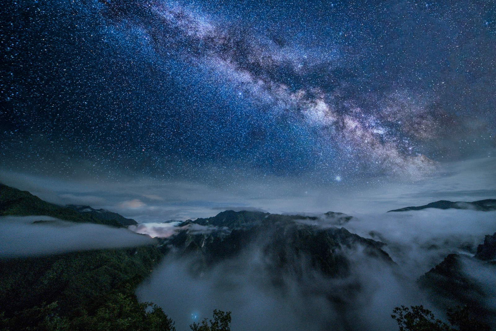 亢谷景區(qū)夜景星空.jpg