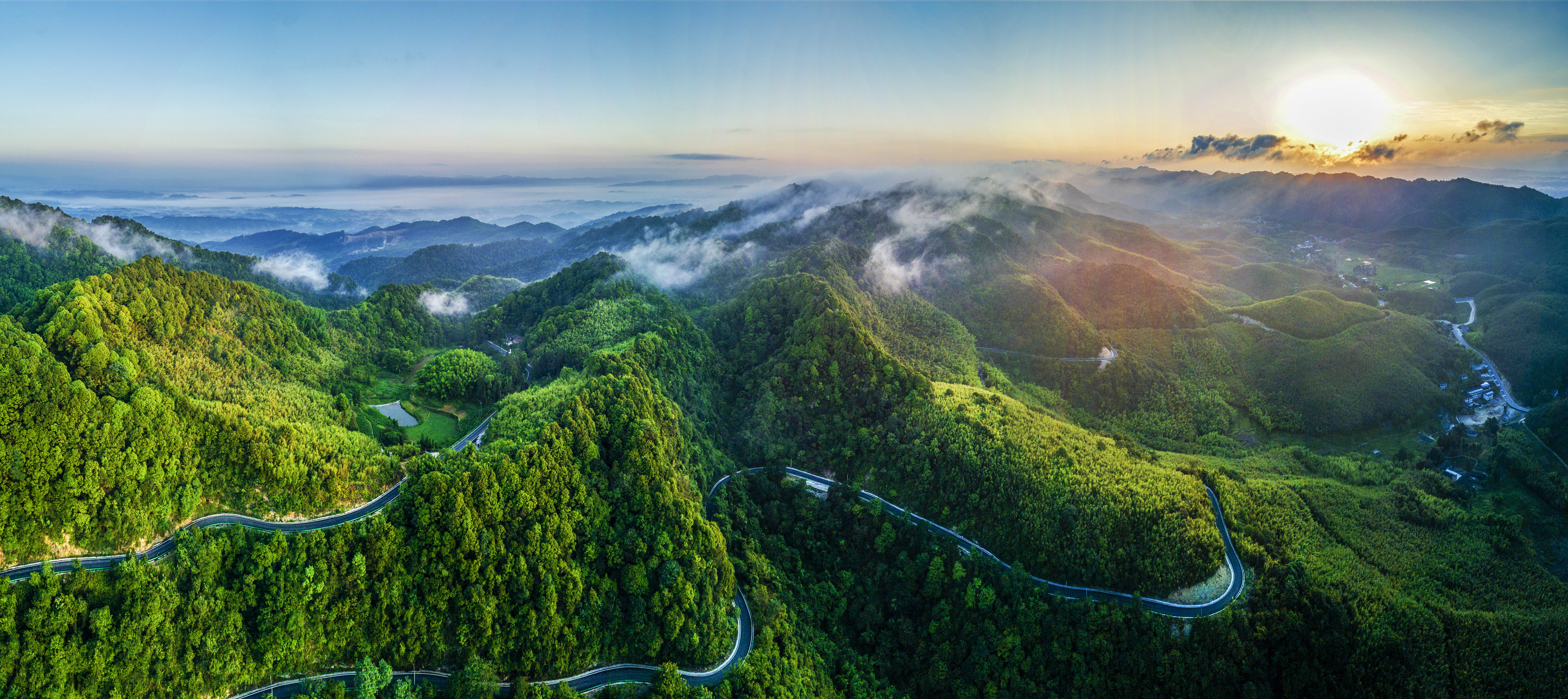 明月山绿色发展示范带的梁平区百里竹海旅游度假区。蒋胜斌  摄.jpg