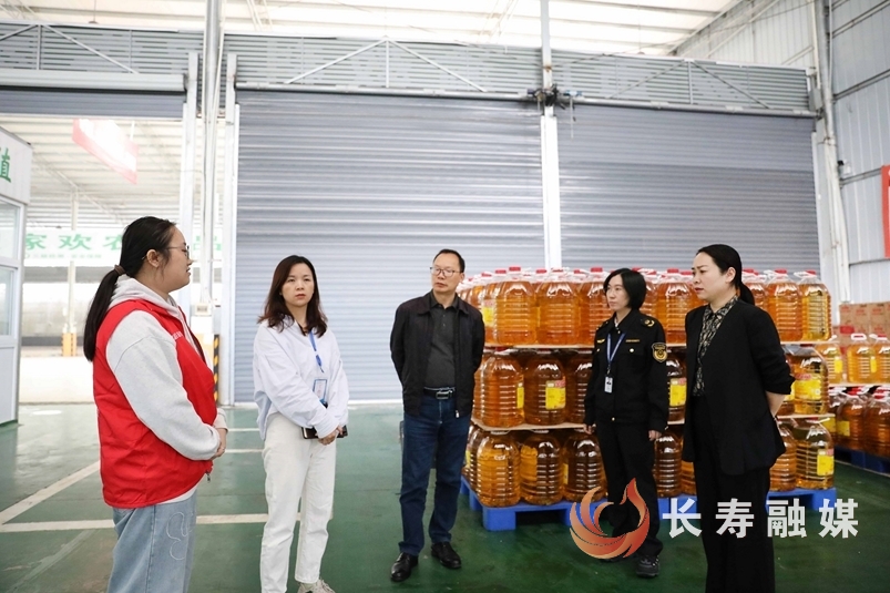 筑牢第一道防线 守护师生“舌尖上的安全”3