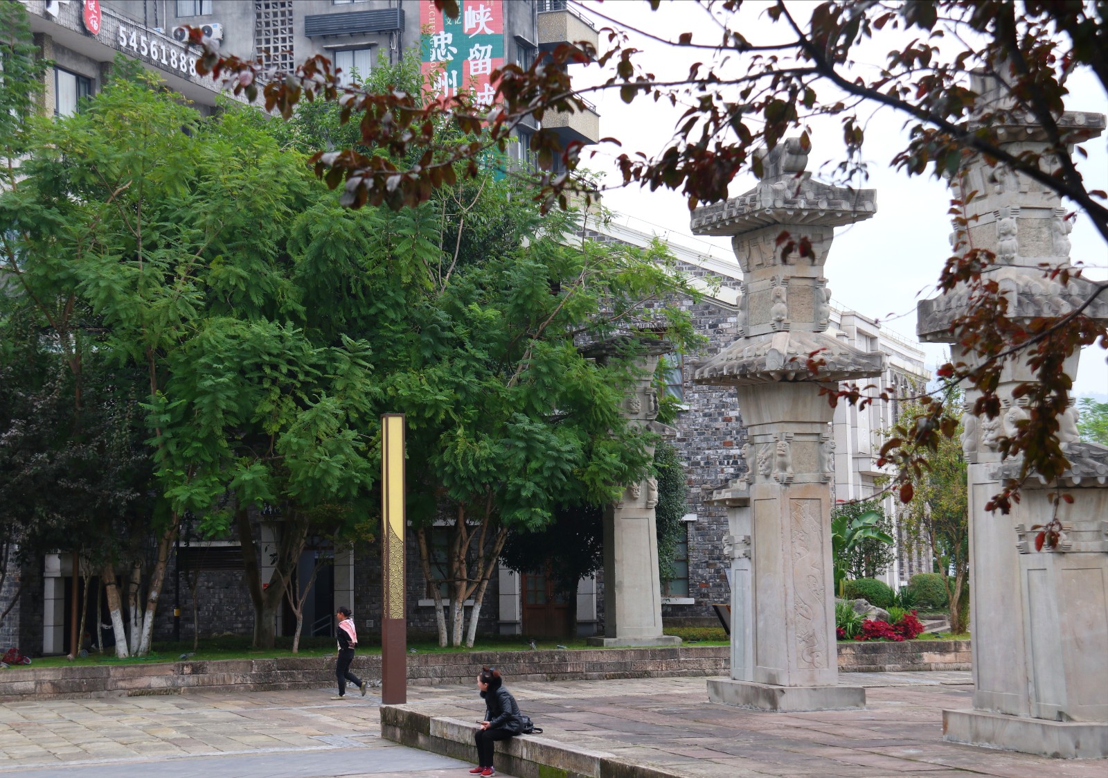 汉阙广场口袋公园。拍摄：周晶.jpg